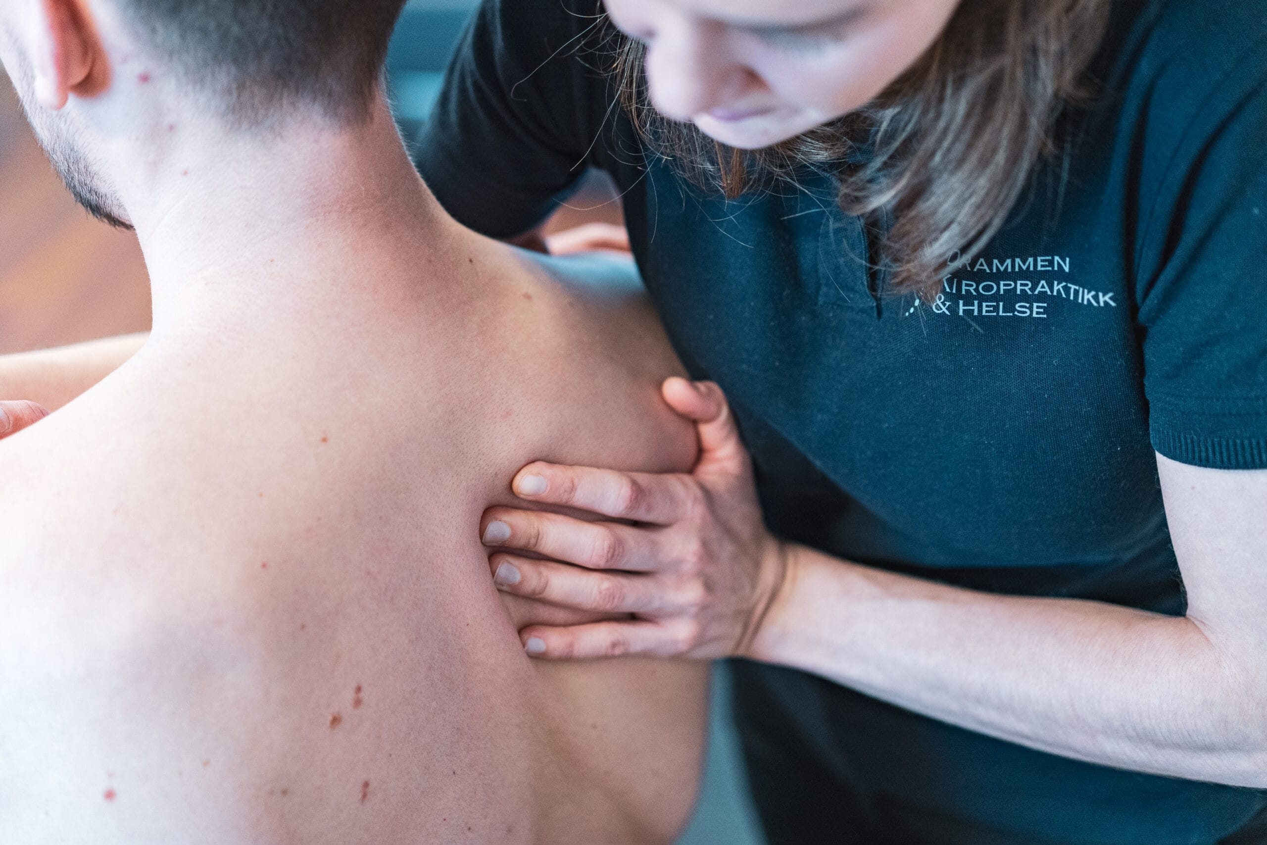 Osteopati / Behandling / Fysioterapeut / Drammen by / Et tverrfaglig behandlingstilbud / Drammen Kiropraktikk og Helse / Kiropraktor